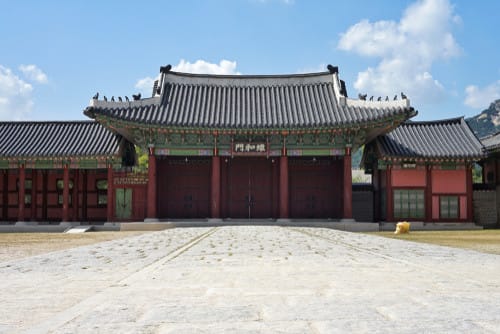 韓国のソウルにある宮殿。